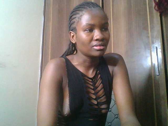 Sexylina25's BongaCams show and profile