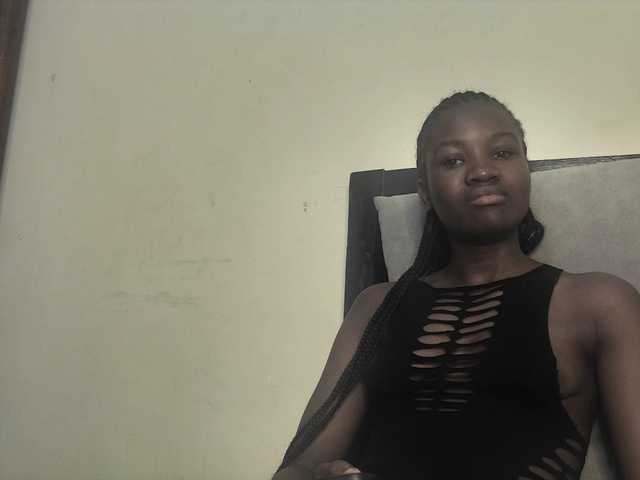 Sexylina25's BongaCams show and profile