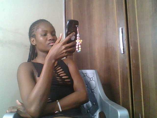 Sexylina25's BongaCams show and profile