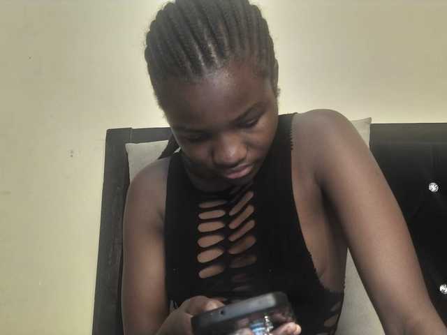 Sexylina25's BongaCams show and profile