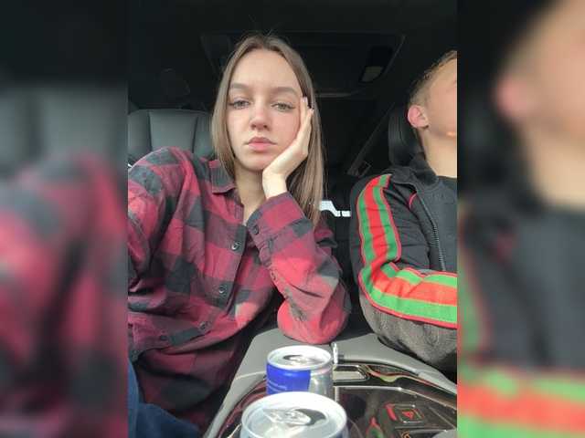 CandySurprise19's BongaCams show and profile