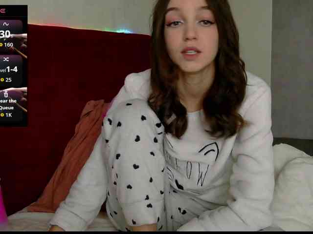 CandySurprise19 Live Webcam on BongaCams