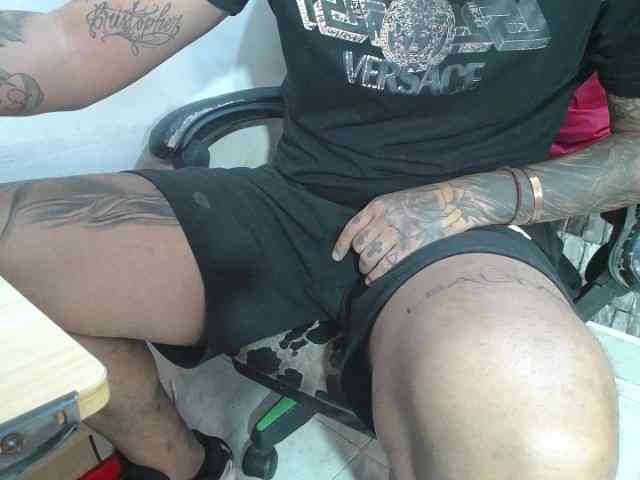 srfindomfeetdrai... Live Webcam on BongaCams