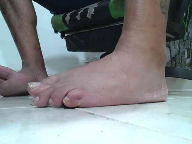 srfindomfeetdrai... Live Webcam on BongaCams