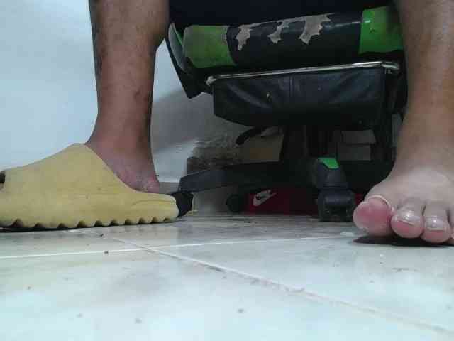 srfindomfeetdrai... Live Webcam on BongaCams