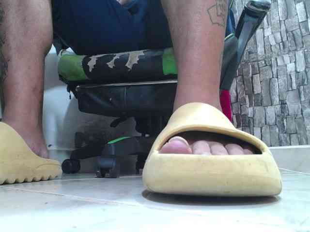 srfindomfeetdrai... Live Webcam on BongaCams