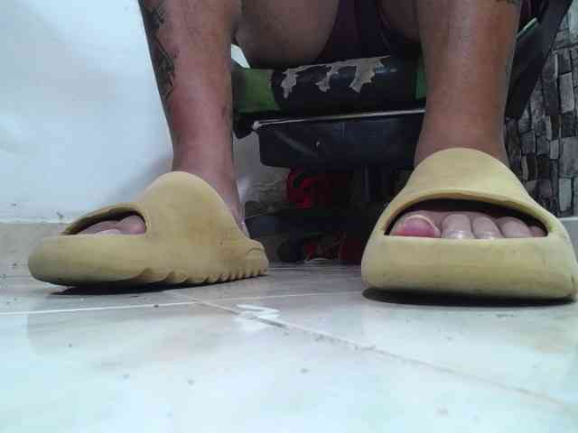 srfindomfeetdrai... Live Webcam on BongaCams