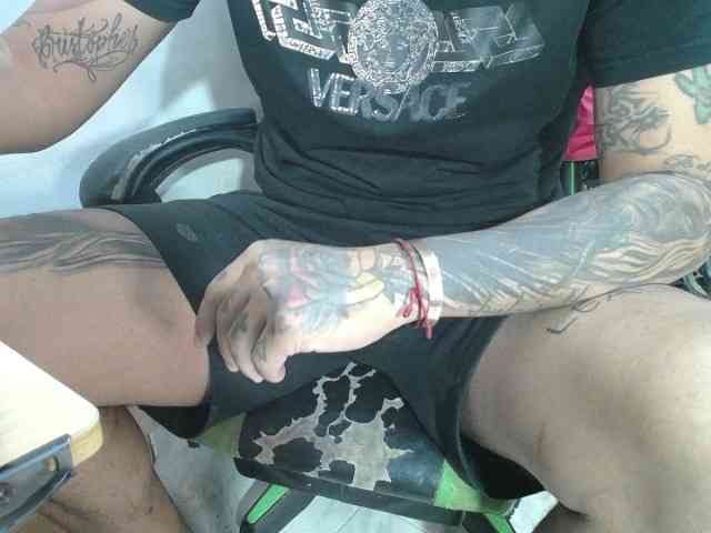 srfindomfeetdrai... Live Webcam on BongaCams