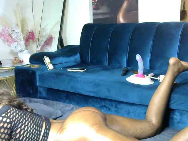 Petitlexxi Live Webcam on BongaCams