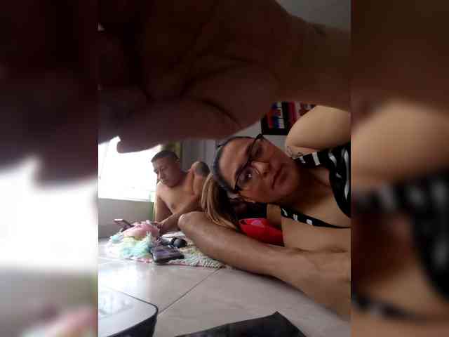 parejacuriosa1483 parejacuriosa1483