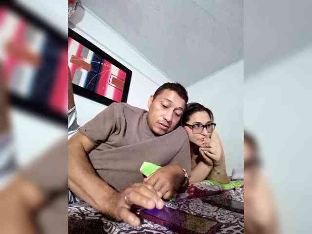 parejalatina1422 webcam