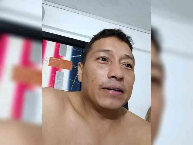 parejacuriosa1483 webcam