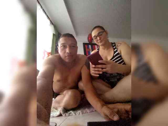 parejalatina1422 webcam