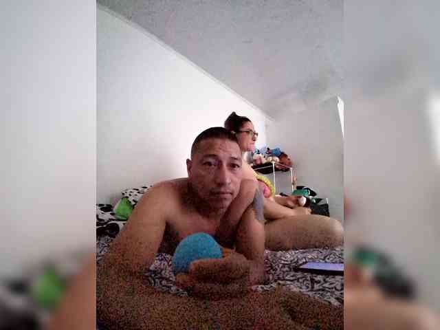 parejalatina1422 webcam