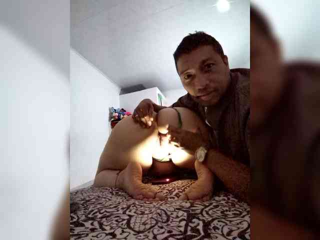 parejalatina1422 webcam