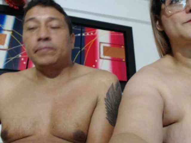 parejacuriosa1483 parejacuriosa1483