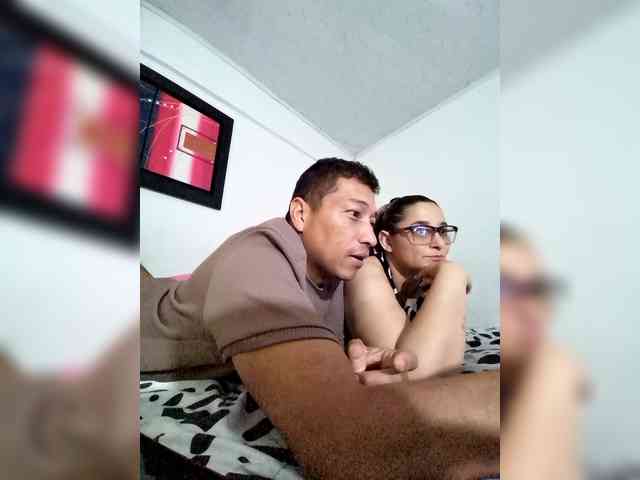 parejalatina1422 webcam