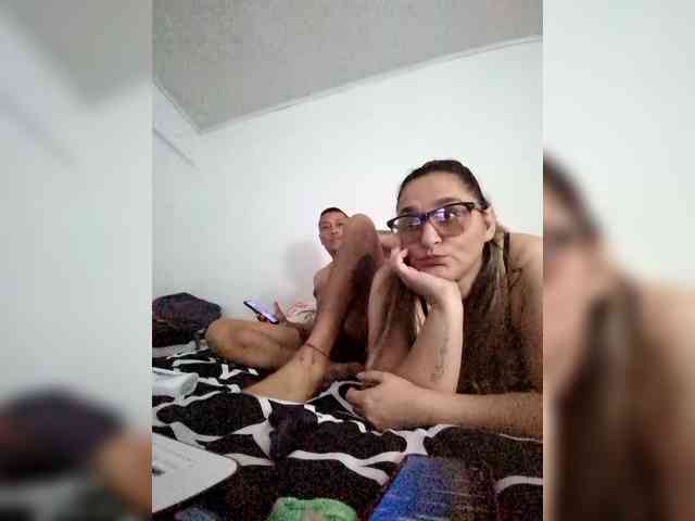 parejalatina1422 webcam