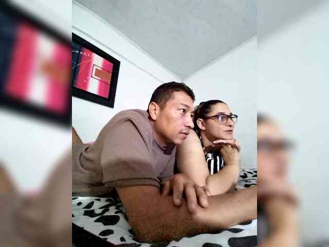 parejalatina1422 webcam