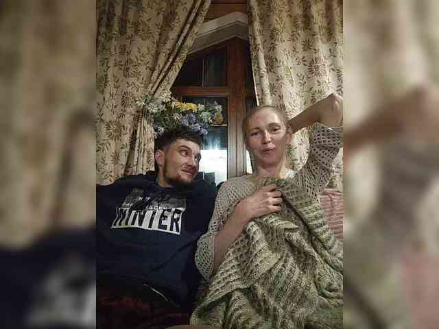 Polly-and-Johnny webcam