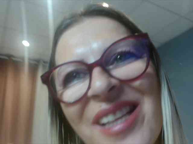 live web cam sex KamilaDua