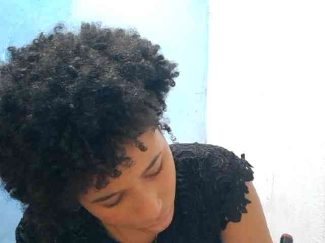 RomanaBeatson webcam