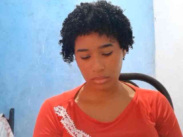 RomanaBeatson webcam