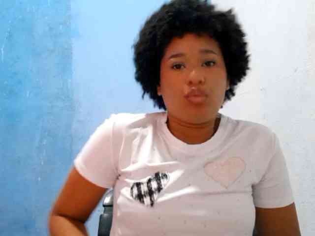 RomanaBeatson webcam