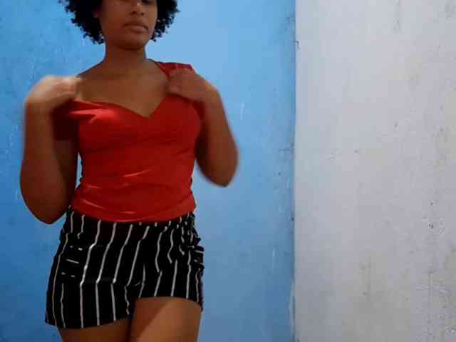 RomanaBeatson webcam