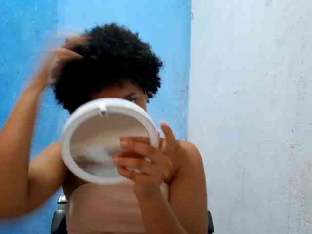 RomanaBeatson webcam