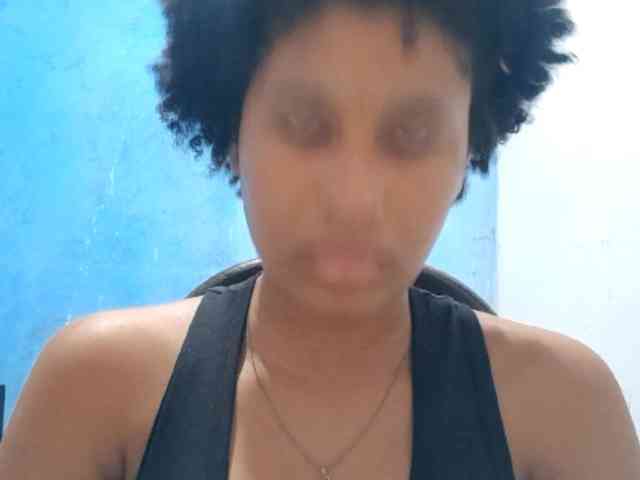 RomanaBeatson webcam