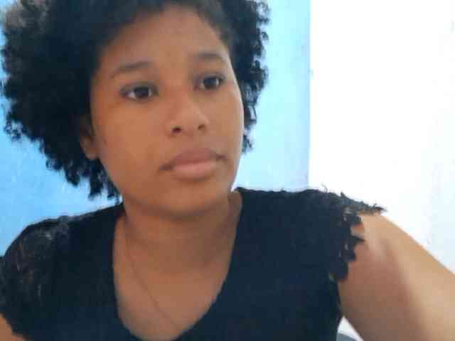 RomanaBeatson webcam