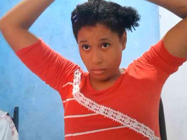 RomanaBeatson webcam