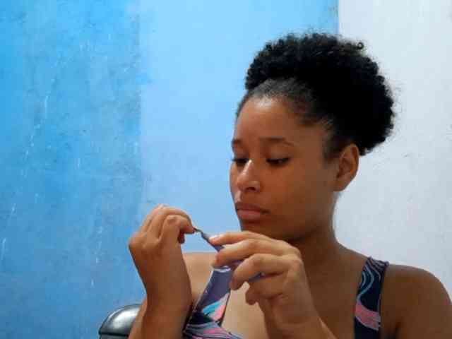 RomanaBeatson webcam