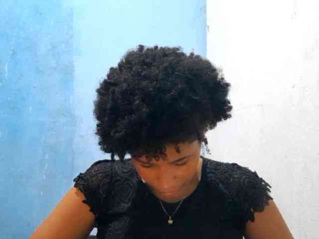 RomanaBeatson webcam