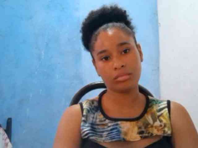 RomanaBeatson webcam