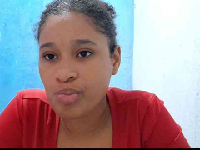 RomanaBeatson webcam