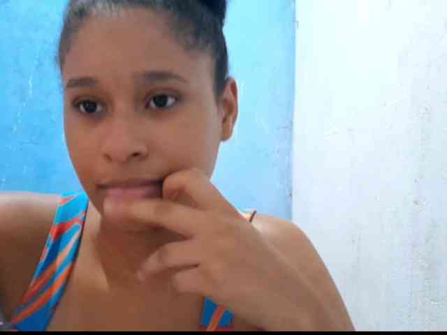 RomanaBeatson webcam