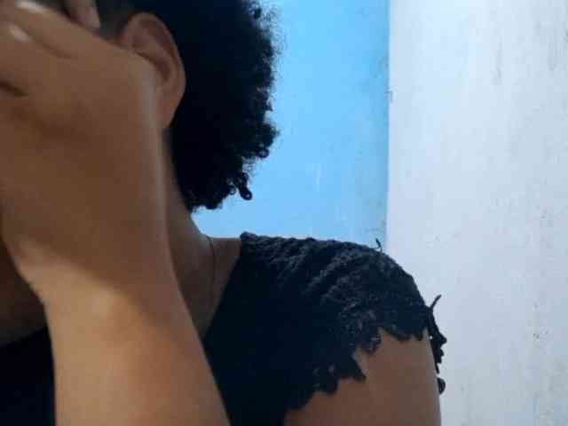 RomanaBeatson webcam