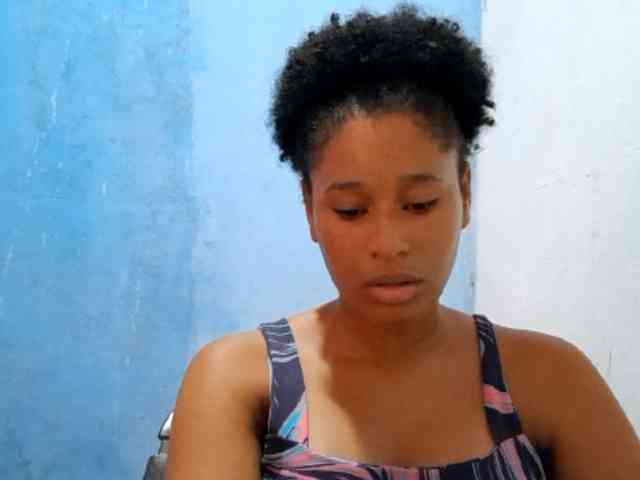 RomanaBeatson webcam