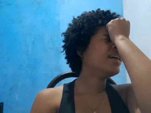 RomanaBeatson webcam