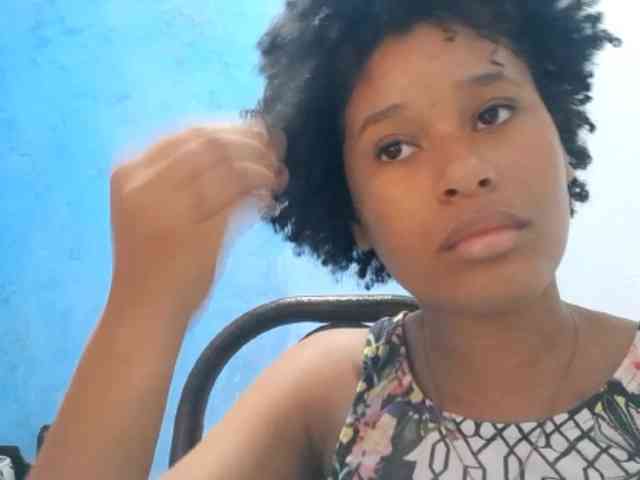 RomanaBeatson webcam