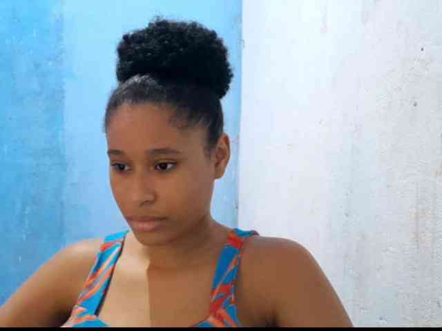 RomanaBeatson webcam