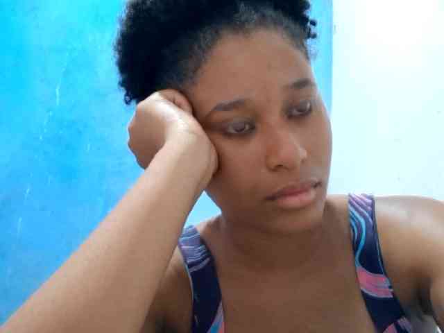 RomanaBeatson webcam