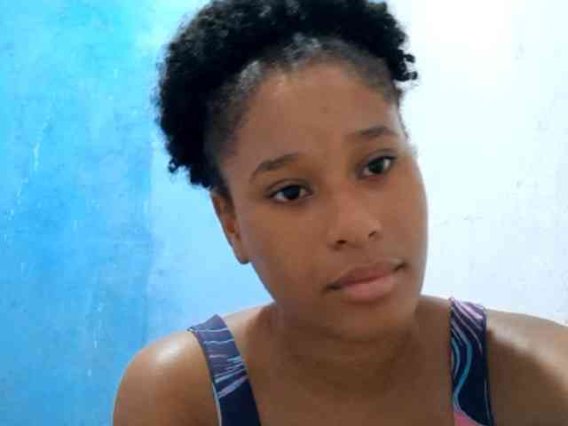 RomanaBeatson webcam