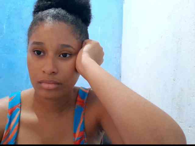 RomanaBeatson webcam