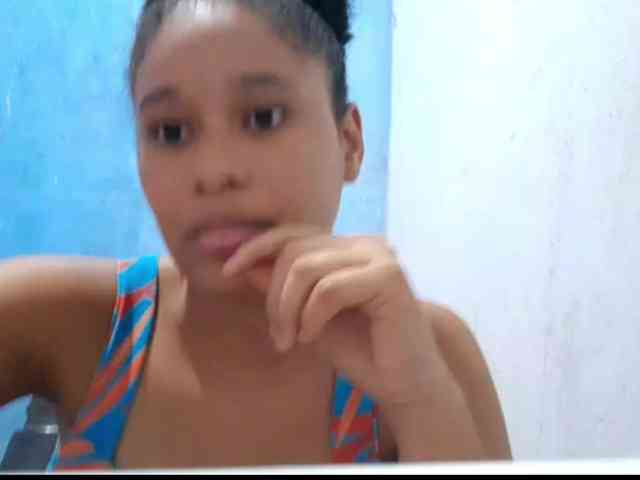 RomanaBeatson webcam