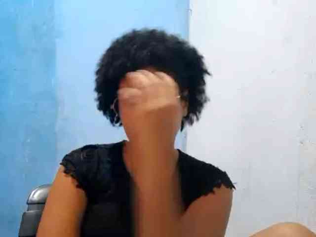 RomanaBeatson webcam