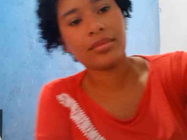 RomanaBeatson webcam