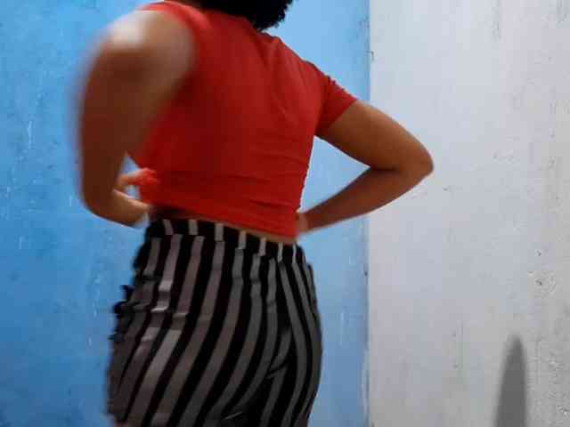 RomanaBeatson webcam